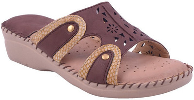 

Adorn Women Brown Wedges