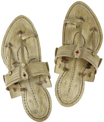 eKolhapuri Men Yellow Sandals