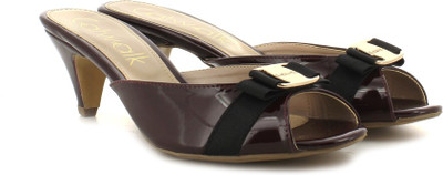 

Catwalk Women Maroon Heels
