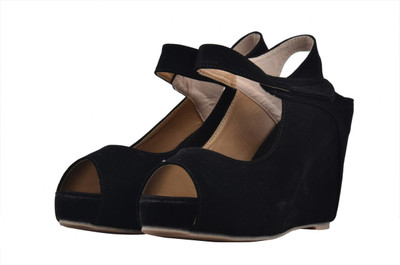 

Shuberry Women Black Wedges