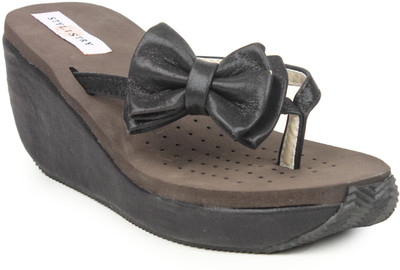 

Pede Milan Women Black Wedges