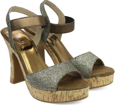 

Inc.5 Women ANT GOLD Heels
