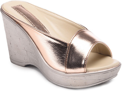 

Bruno Manetti Women Orange Wedges