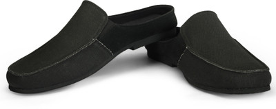 

FUNK Men Black Clogs