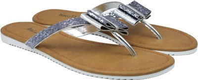 

Inc.5 Women SILVER Flats