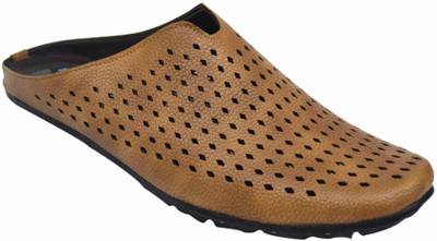 

Human Steps Men Beige Clogs