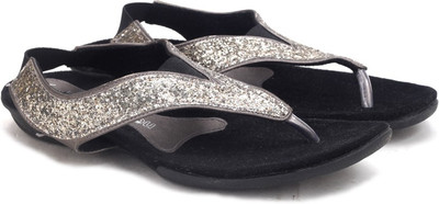 

Catwalk Women GUN METAL Flats