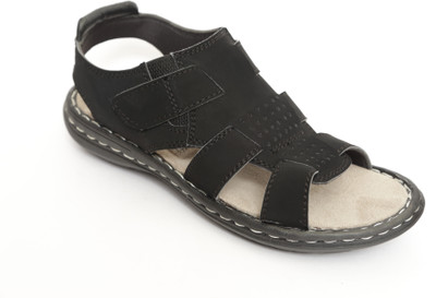 

Roony Men Black Casual