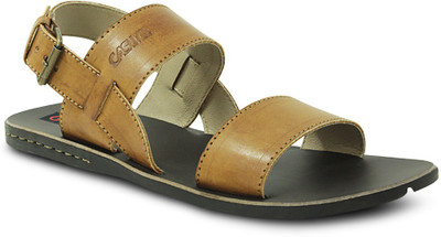 

Get Glamr Men Tan Casual