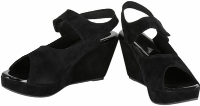 

Hanna Women Global Black Wedges