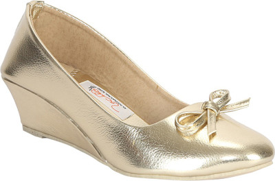 

Zachho Women Gold Wedges