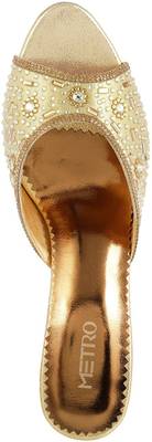 Metro Women 15,Gold Heels