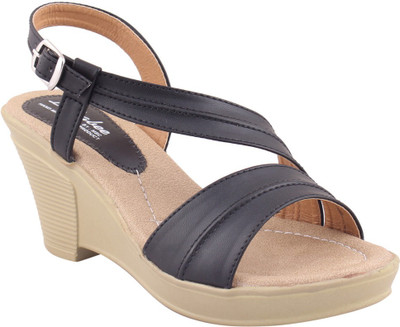 

MSC Women Black Wedges