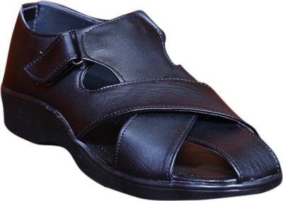 Graceful Men Brown Sandals