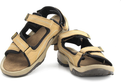 

Woodland Men Camel Sports Sandals