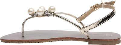 

Wanderlust Women SILVER Flats