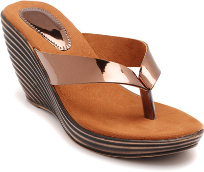 

Bruno Manetti Women Brown Wedges