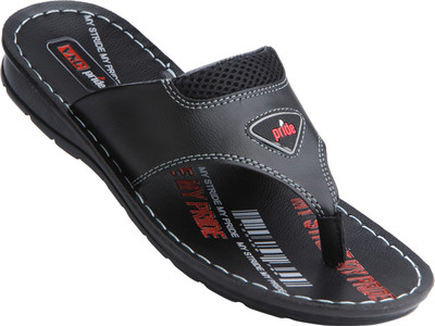 

VKC Men Black Flats