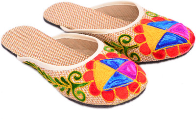 Myra Women Multicolour Flats