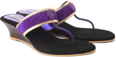 

Bonjour Women Purple Wedges