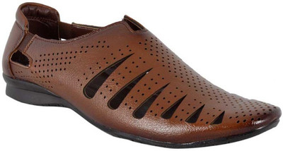 

DLS Men Brown Casual