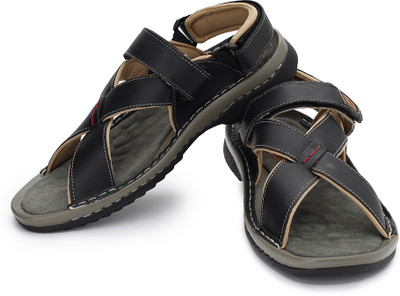 

Lee Cooper Men Black Casual