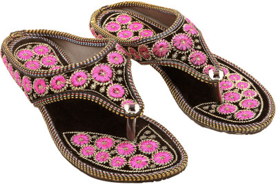 

Footrendz Women Pink::Black Flats