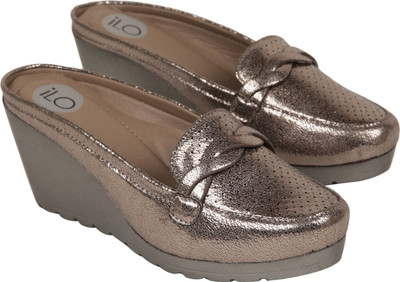 

Ilo Women Grey Wedges