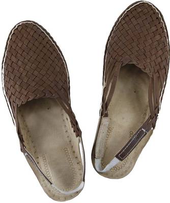 eKolhapuri Men Yellow Sandals