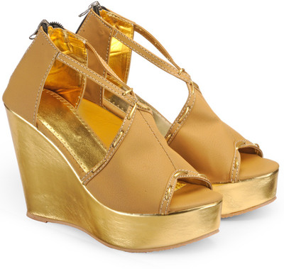 

Nell Women Beige Wedges