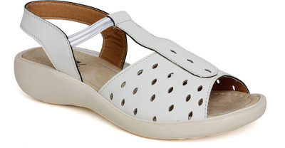 

Vendoz Women White Flats