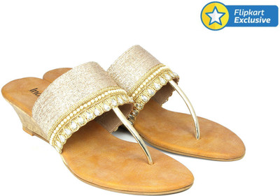 

Inc.5 Women GOLD Wedges