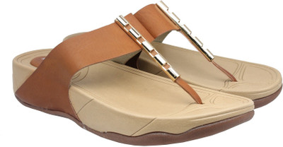 

Inc.5 Women TAN Flats