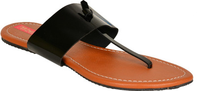 

Footrendz Women Black Casual