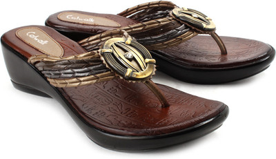 

Catwalk Women Bronze Wedges