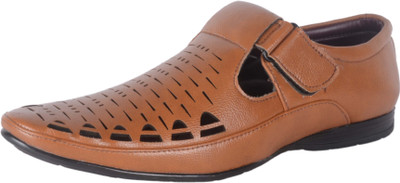 

Dakarr Men Tan Sandals
