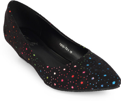 

Jade Women Black Wedges