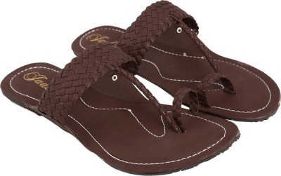 

Jade Women BROWN Flats