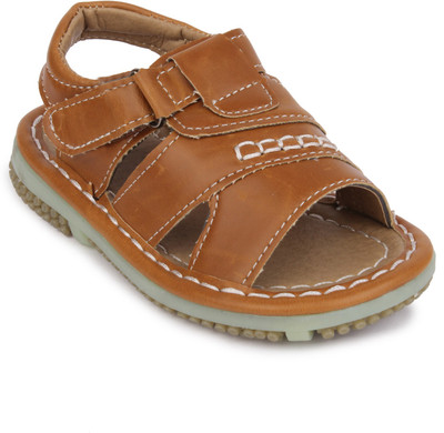 

Action Shoes Boys Sports Sandals, Tan