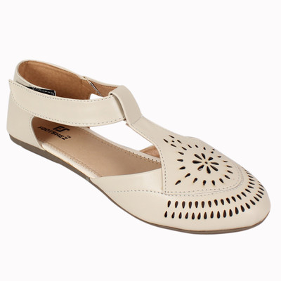

Footshez Women Cream Flats