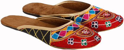 

Myra Women Red Flats