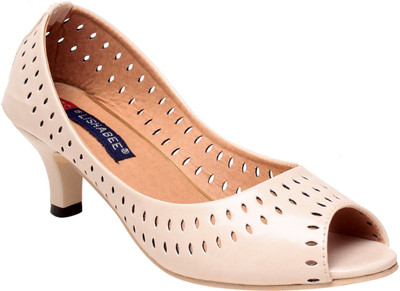 

MSC Women Camel Heels