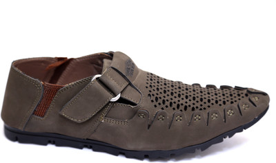 

Roony Men Olive Casual