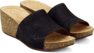 

Clarks Women Black Nubuck Wedges