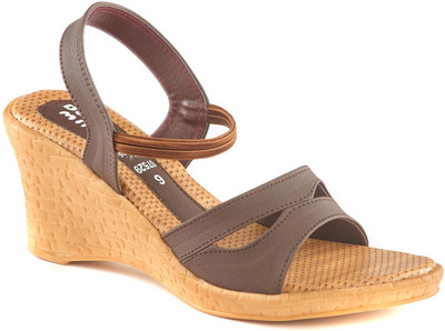 

Dolphin Miles Women Brown Wedges