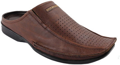 

DOC & MARK Men Tan Clogs