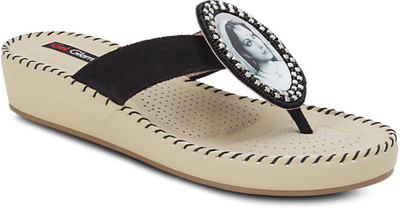 

Get Glamr Girls Wedges(Black