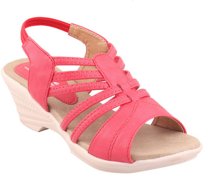 

MSC Women Red Wedges