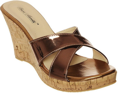 

Bruno Manetti Women Orange Wedges