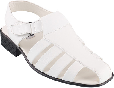 

Mochi Men 16, White Flats